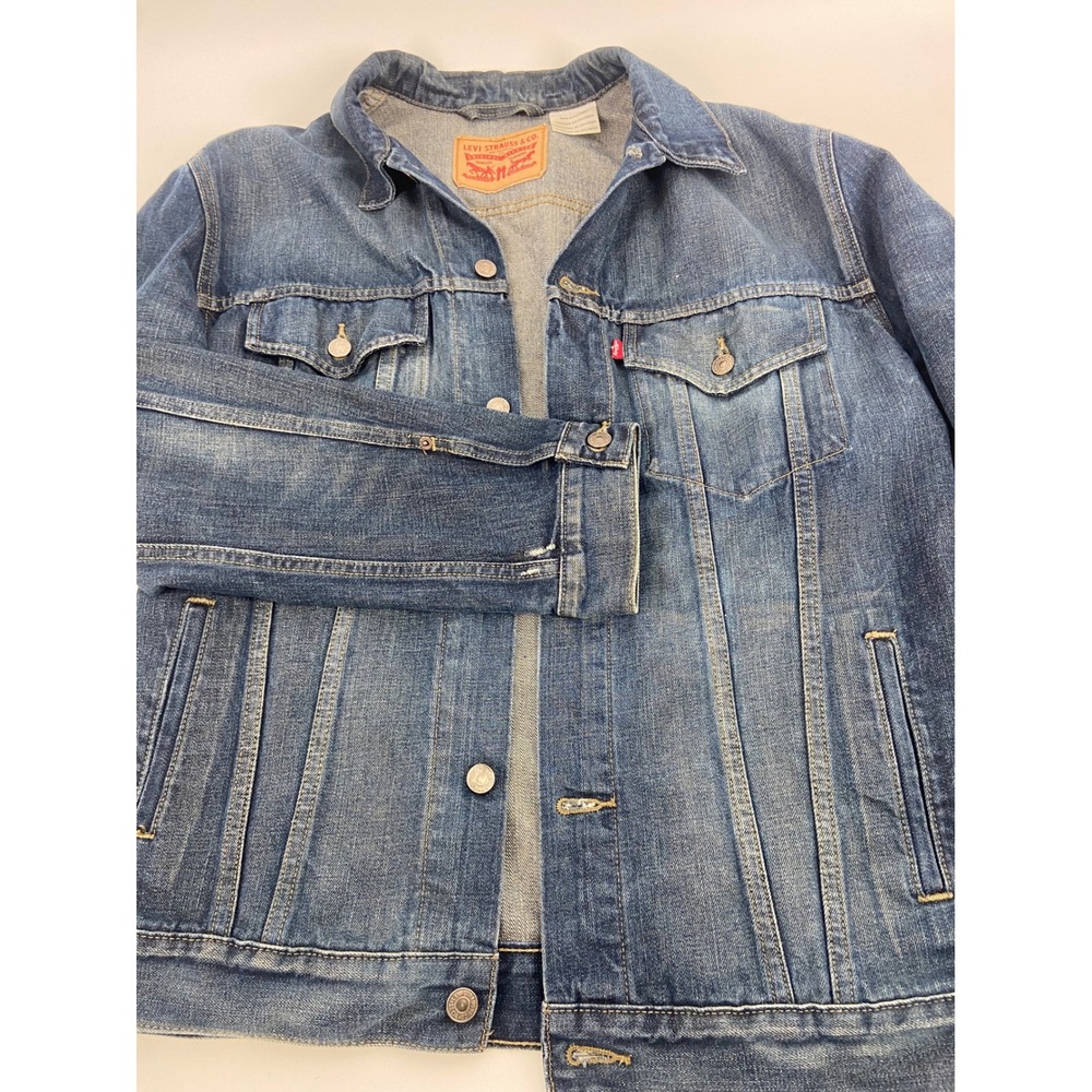 Vintage Levi Strauss & Co Classic Denim Distressed, Trucker Jacket Size‎ XL